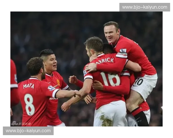 红色德比的宿命：胡尔城与曼联的恩怨情仇